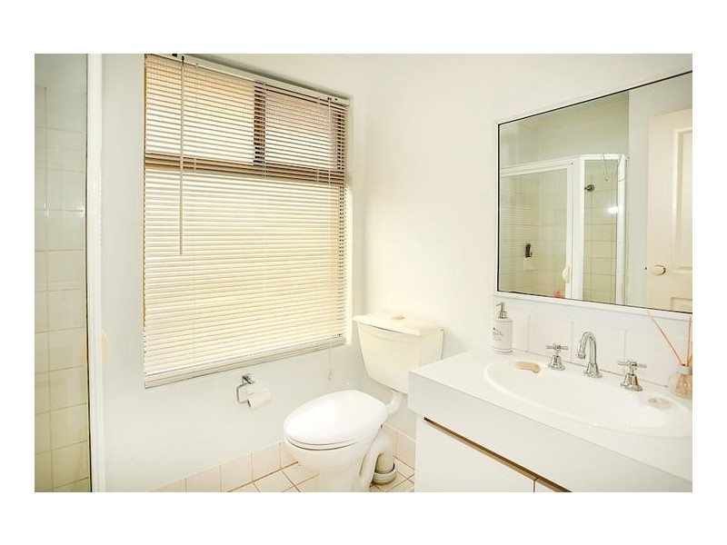 4 Marlborough Close, Greenfields WA 6210