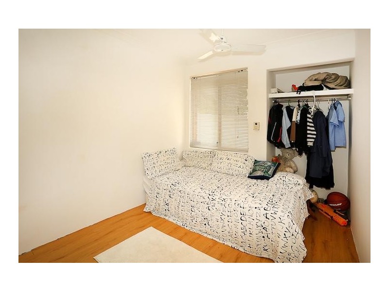 4 Marlborough Close, Greenfields WA 6210