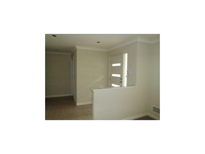 4 Hickman Road, Silver Sands WA 6210