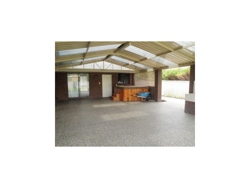 4 Hickman Road, Silver Sands WA 6210