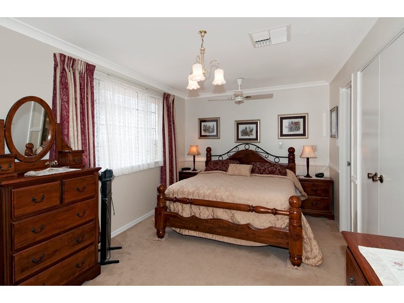 12 Pepperwood Rise, Halls Head WA 6210