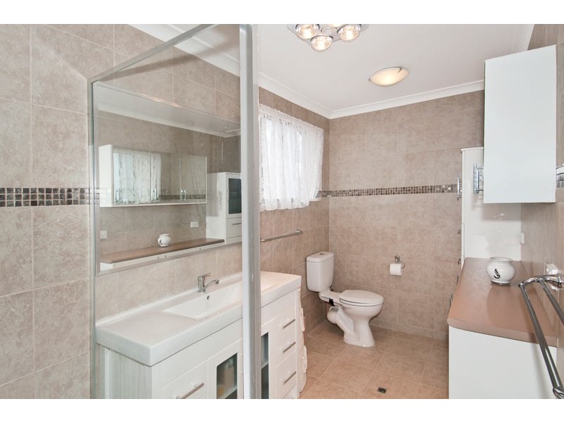 12 Pepperwood Rise, Halls Head WA 6210