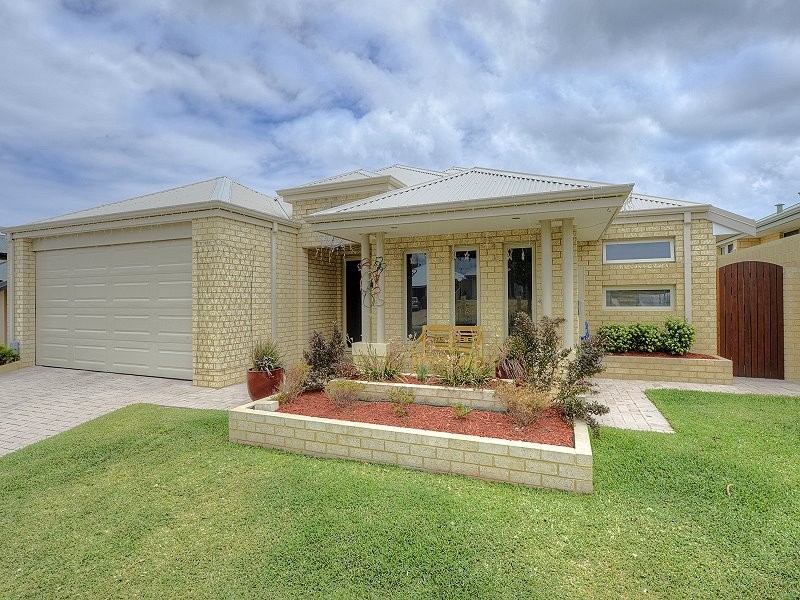 13 Northport Boulevard, Wannanup WA 6210