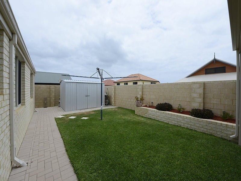 13 Northport Boulevard, Wannanup WA 6210