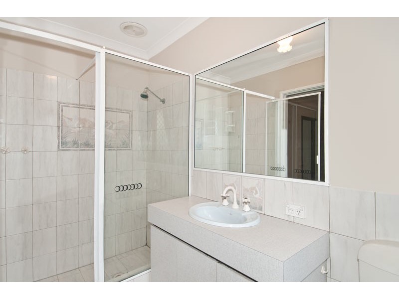 29 Oaklands Avenue, Halls Head WA 6210