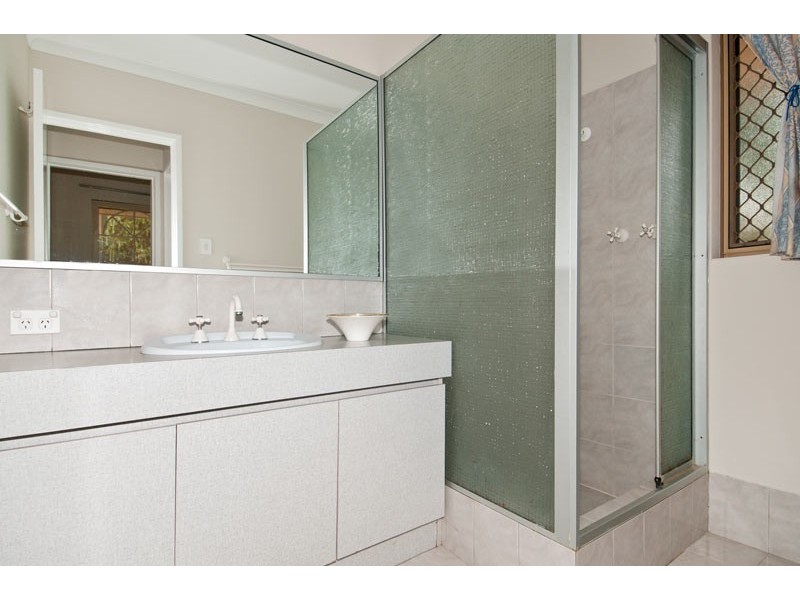 29 Oaklands Avenue, Halls Head WA 6210