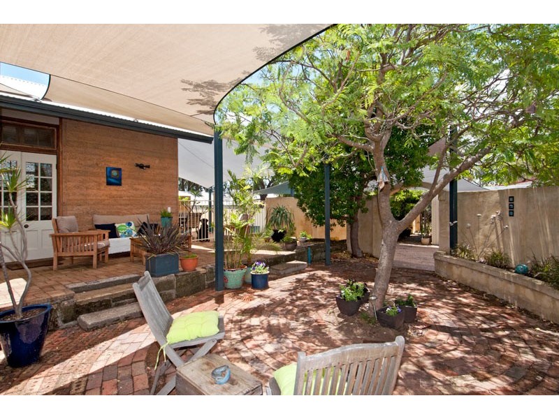 19 Nairn Road, Coodanup WA 6210