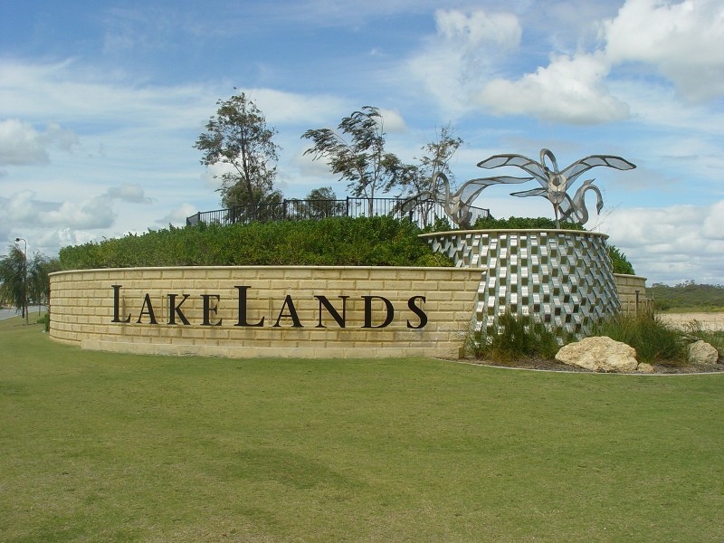 9 Chalice Rise, Lakelands WA 6180