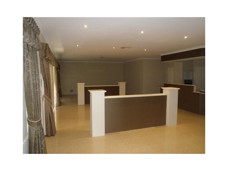 12 Grasshill Grange, Halls Head WA 6210