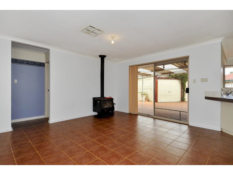82 Kookaburra Drive, Greenfields WA 6210