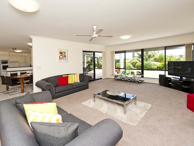 15 Fortescue Court, Dudley Park WA 6210