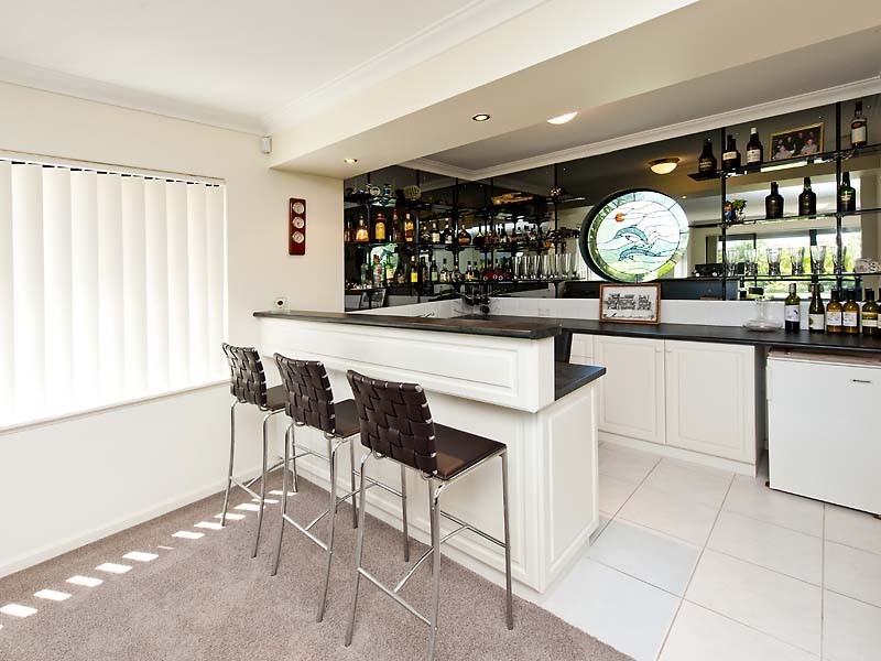 15 Fortescue Court, Dudley Park WA 6210