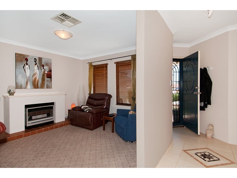 11 Heyerdahl Way, Dudley Park WA 6210