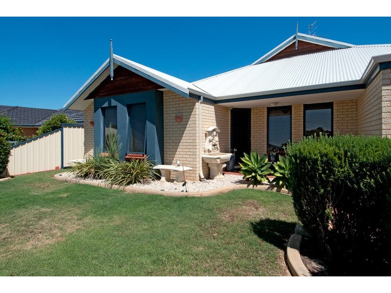 11 Heyerdahl Way, Dudley Park WA 6210