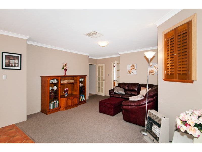 11 Heyerdahl Way, Dudley Park WA 6210