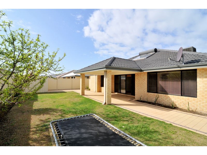 20 Prentice Way, Lakelands WA 6180