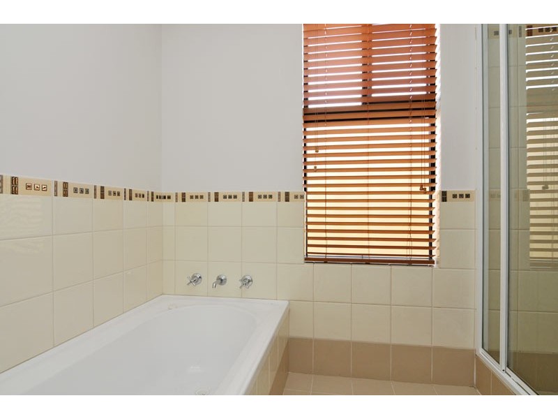 20 Prentice Way, Lakelands WA 6180