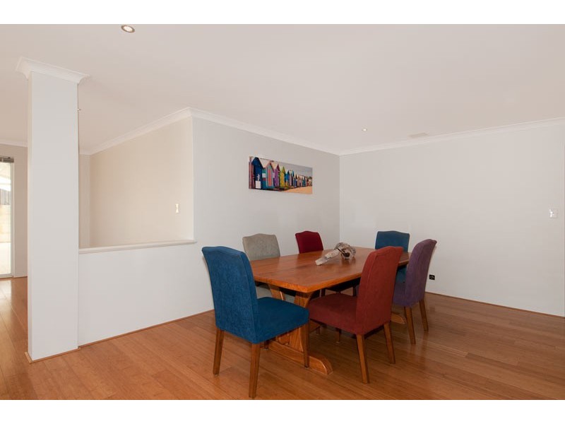 299 Peelwood Parade, Halls Head WA 6210