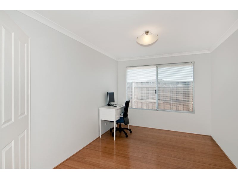 299 Peelwood Parade, Halls Head WA 6210