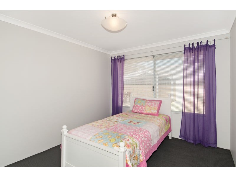 299 Peelwood Parade, Halls Head WA 6210