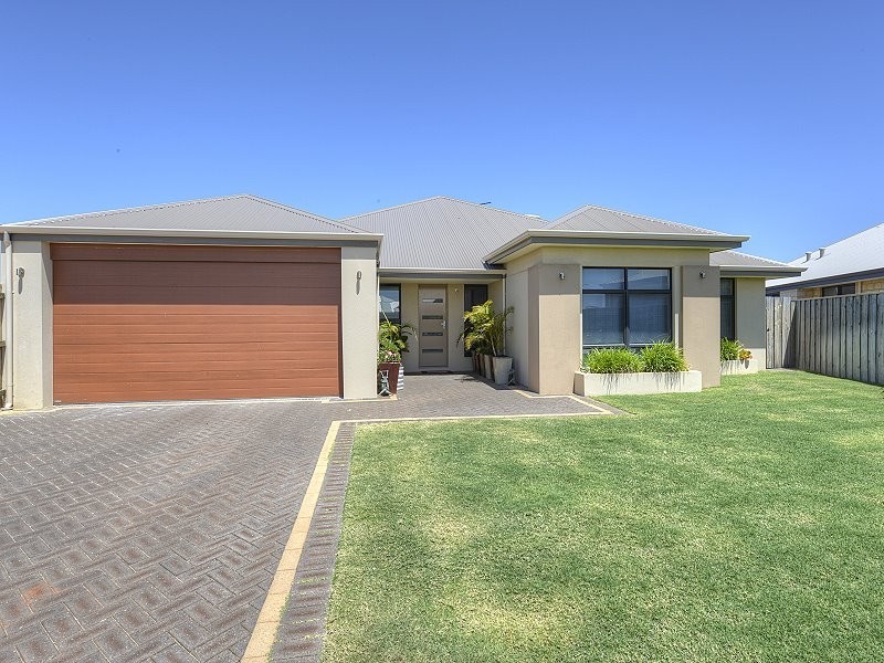 19 Tectona Way, Halls Head WA 6210