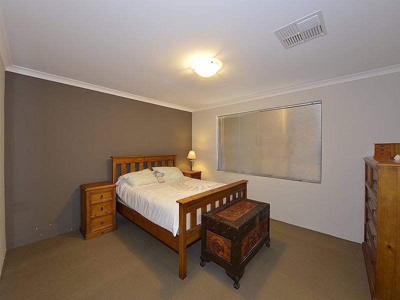 19 Tectona Way, Halls Head WA 6210