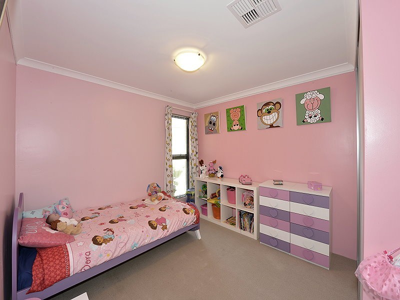 19 Tectona Way, Halls Head WA 6210