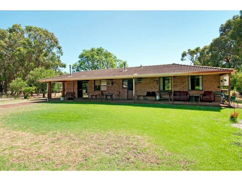 828 Pinjarra Road, Furnissdale WA 6209