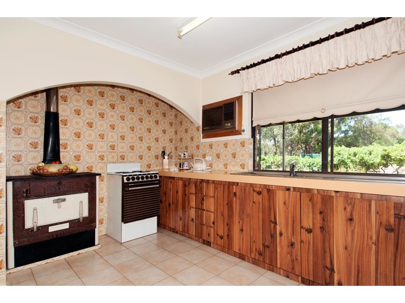 828 Pinjarra Road, Furnissdale WA 6209