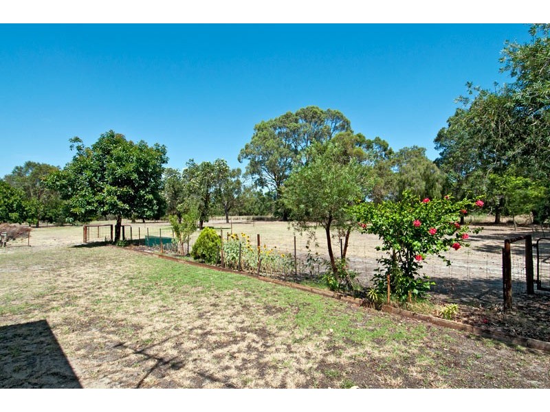 828 Pinjarra Road, Furnissdale WA 6209