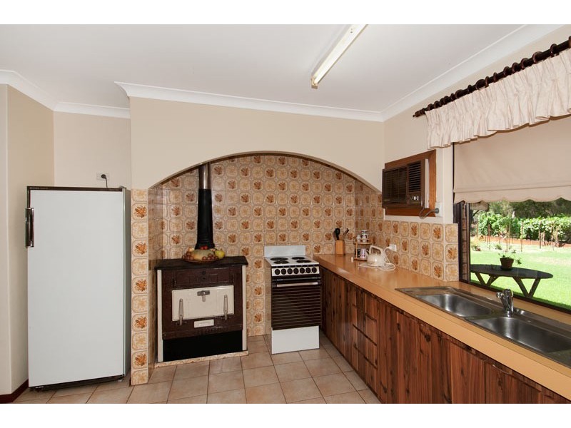 828 Pinjarra Road, Furnissdale WA 6209