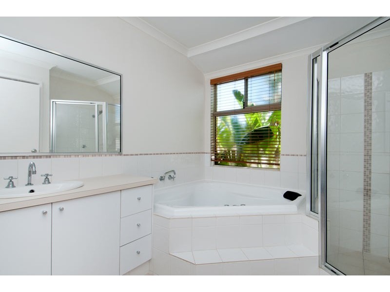 3 Teague Way, Lakelands WA 6180