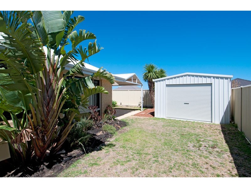 3 Teague Way, Lakelands WA 6180