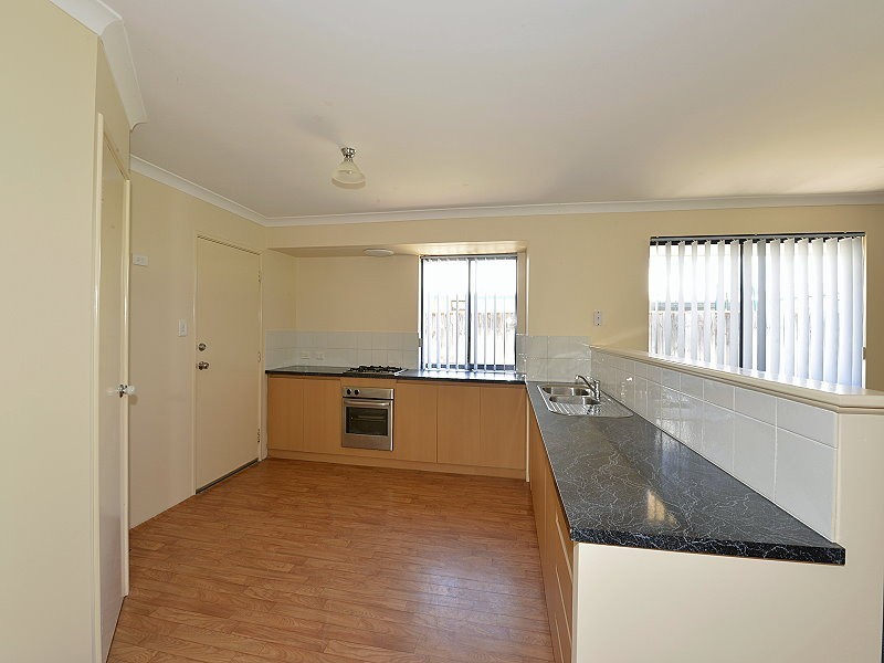 11 Aldenham Heights, Halls Head WA 6210