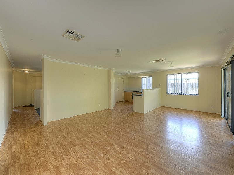 11 Aldenham Heights, Halls Head WA 6210