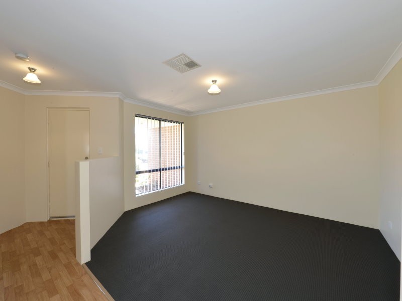 11 Aldenham Heights, Halls Head WA 6210