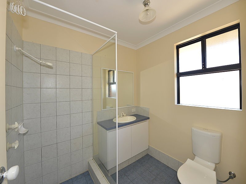 11 Aldenham Heights, Halls Head WA 6210