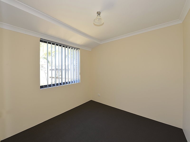 11 Aldenham Heights, Halls Head WA 6210