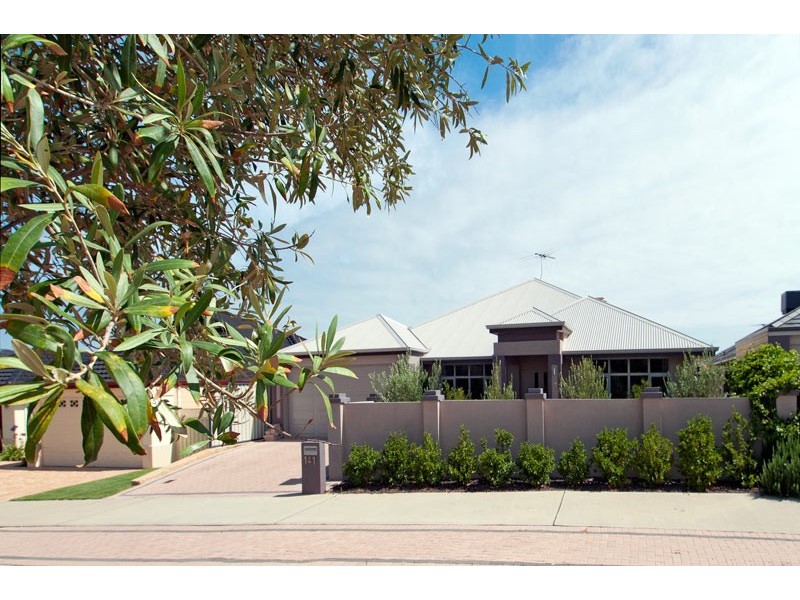 141 Pebble Beach Boulevard, Meadow Springs WA 6210