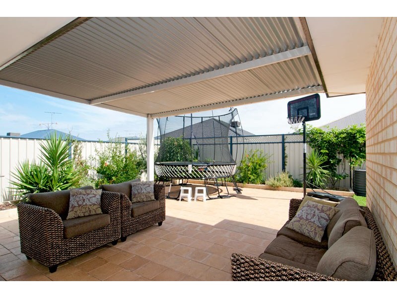 141 Pebble Beach Boulevard, Meadow Springs WA 6210