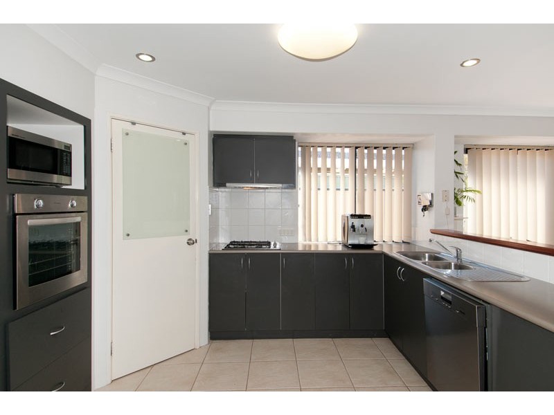 24 Portrush Parade, Meadow Springs WA 6210