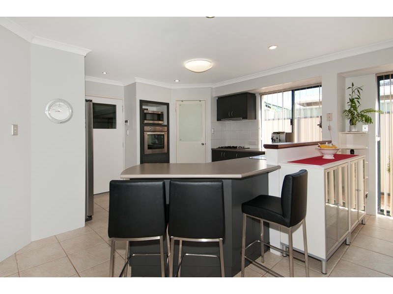 24 Portrush Parade, Meadow Springs WA 6210