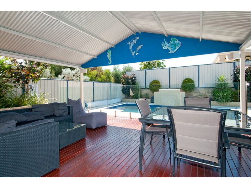 24 Portrush Parade, Meadow Springs WA 6210