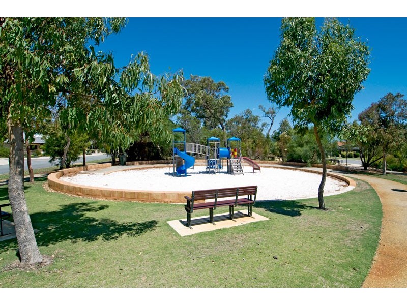 20 Dotterel Drive, Dudley Park WA 6210