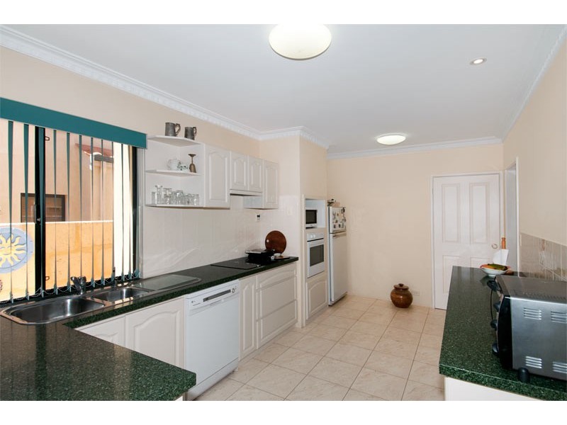 54 Batavia Avenue, Wannanup WA 6210