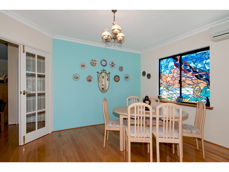 54 Batavia Avenue, Wannanup WA 6210