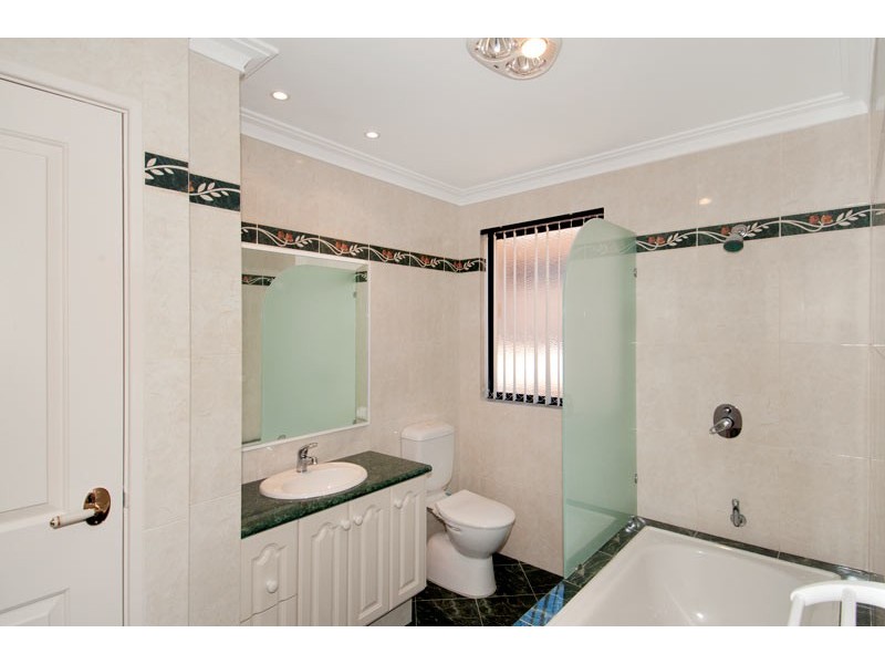 54 Batavia Avenue, Wannanup WA 6210