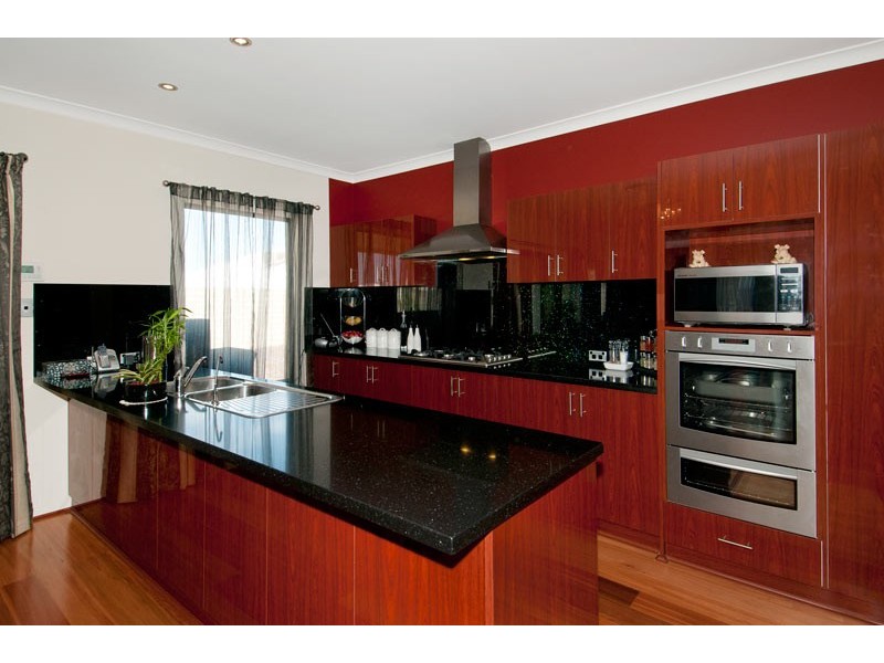 20 Tectona Way, Halls Head WA 6210