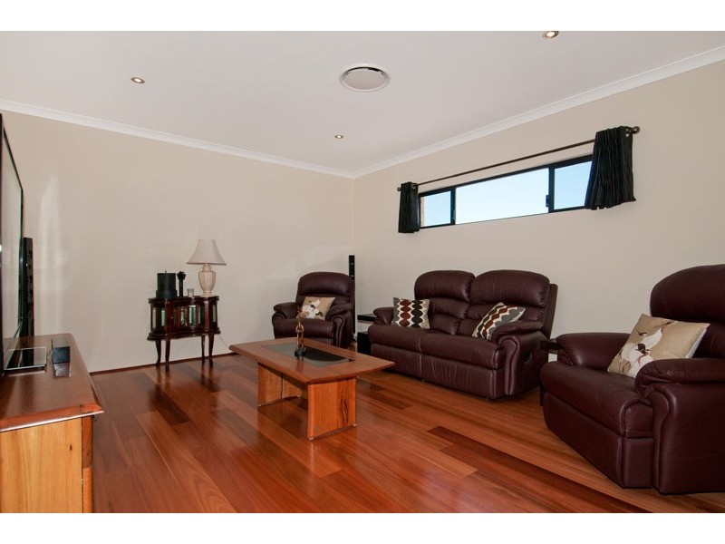 20 Tectona Way, Halls Head WA 6210