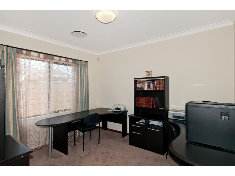 20 Tectona Way, Halls Head WA 6210